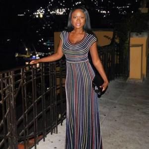 Meet your Posher, Estelle